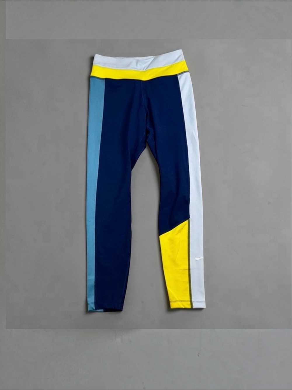 NIKE | Dri-FIT Colorblock Leggings | Workout | Gym | Running | Athleisure